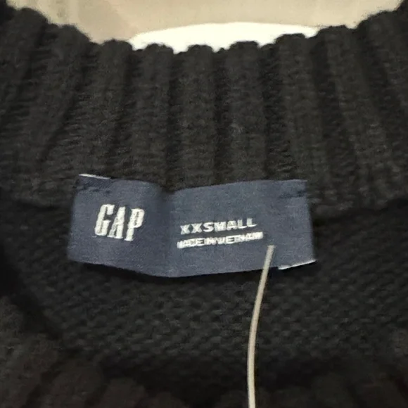 GAP Women's | Cotton Crewneck Cardigan - Picture 5 of 6